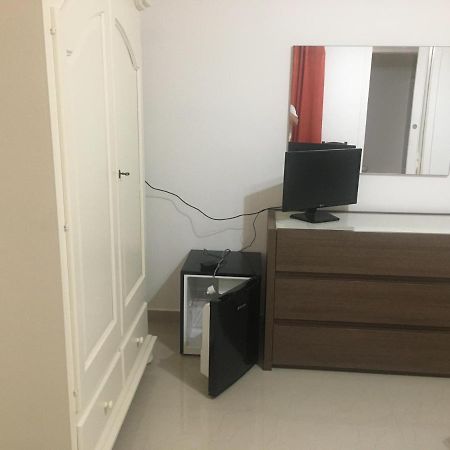 Stelmalu' Hotell Novoli Exteriör bild