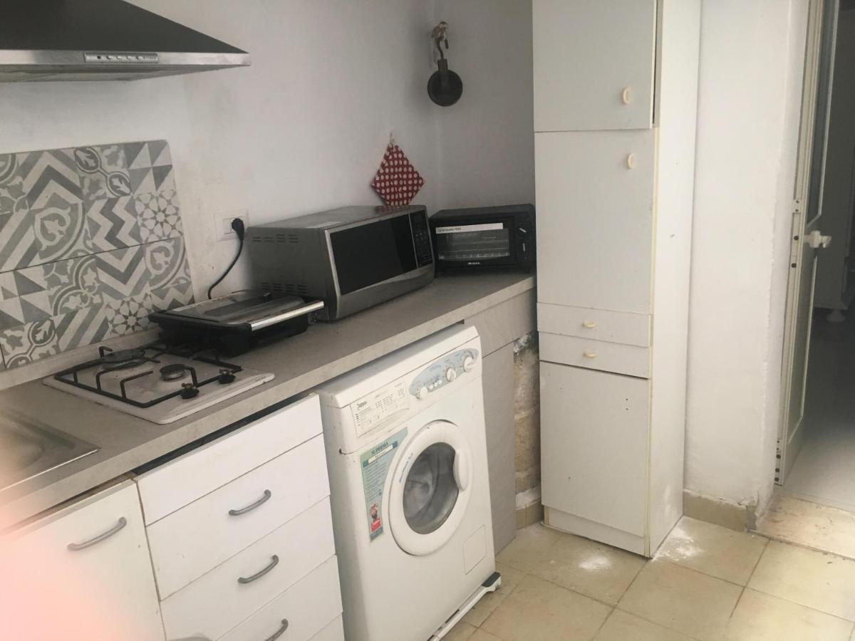 Stelmalu' Hotell Novoli Exteriör bild