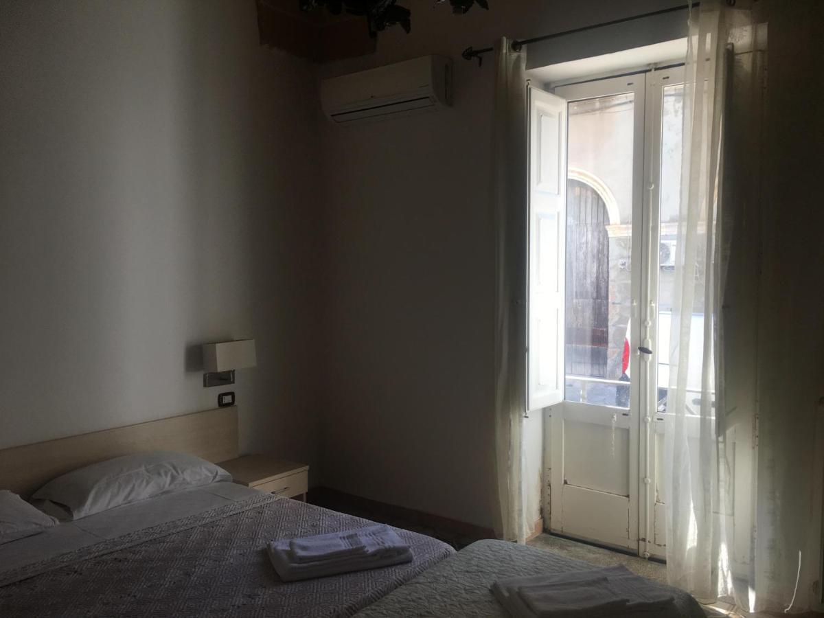 Stelmalu' Hotell Novoli Exteriör bild