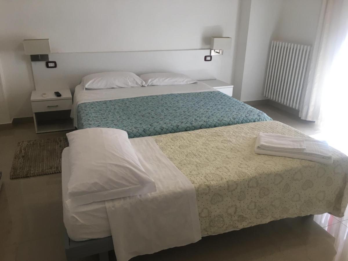 Stelmalu' Hotell Novoli Exteriör bild