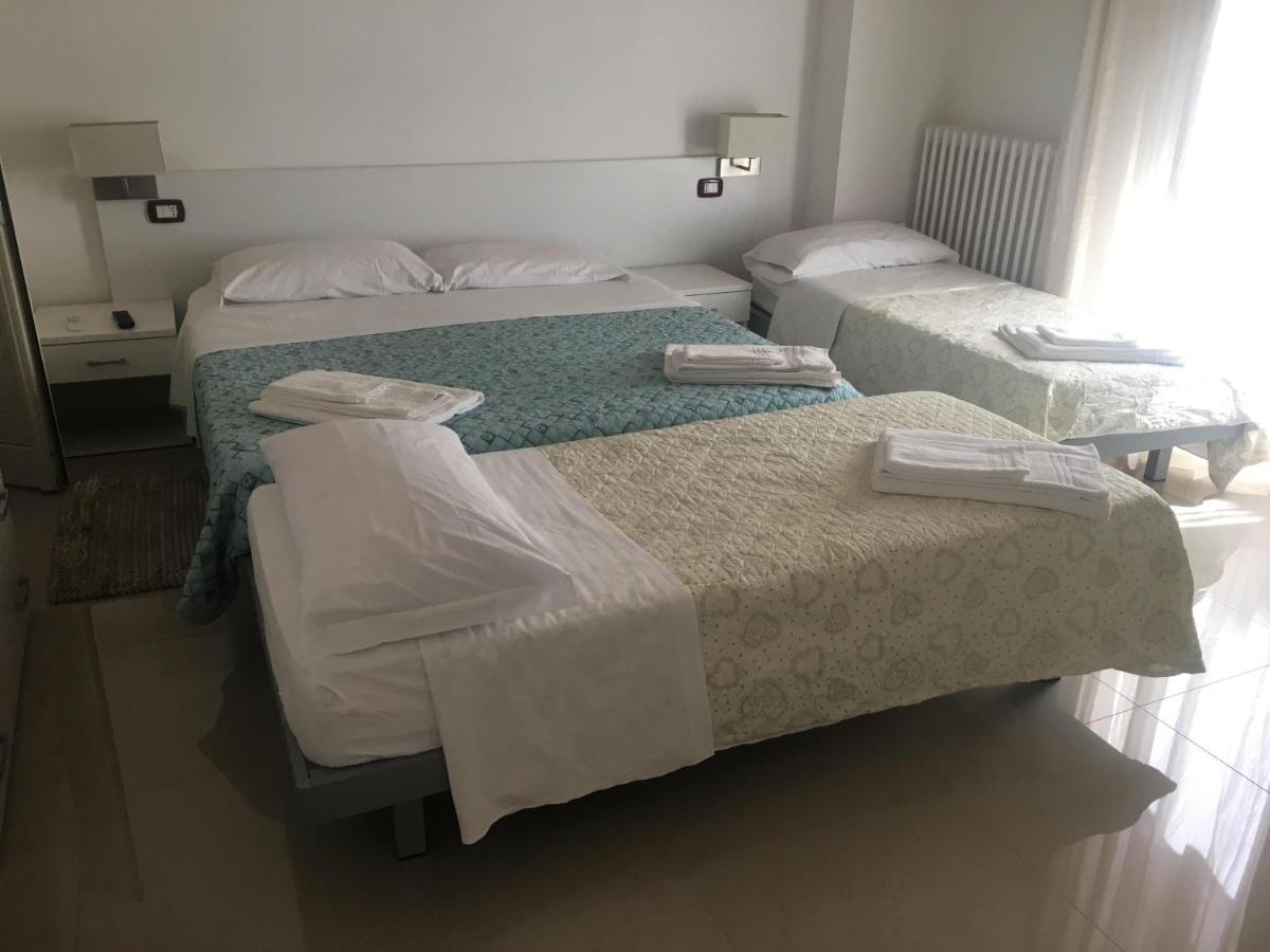 Stelmalu' Hotell Novoli Exteriör bild