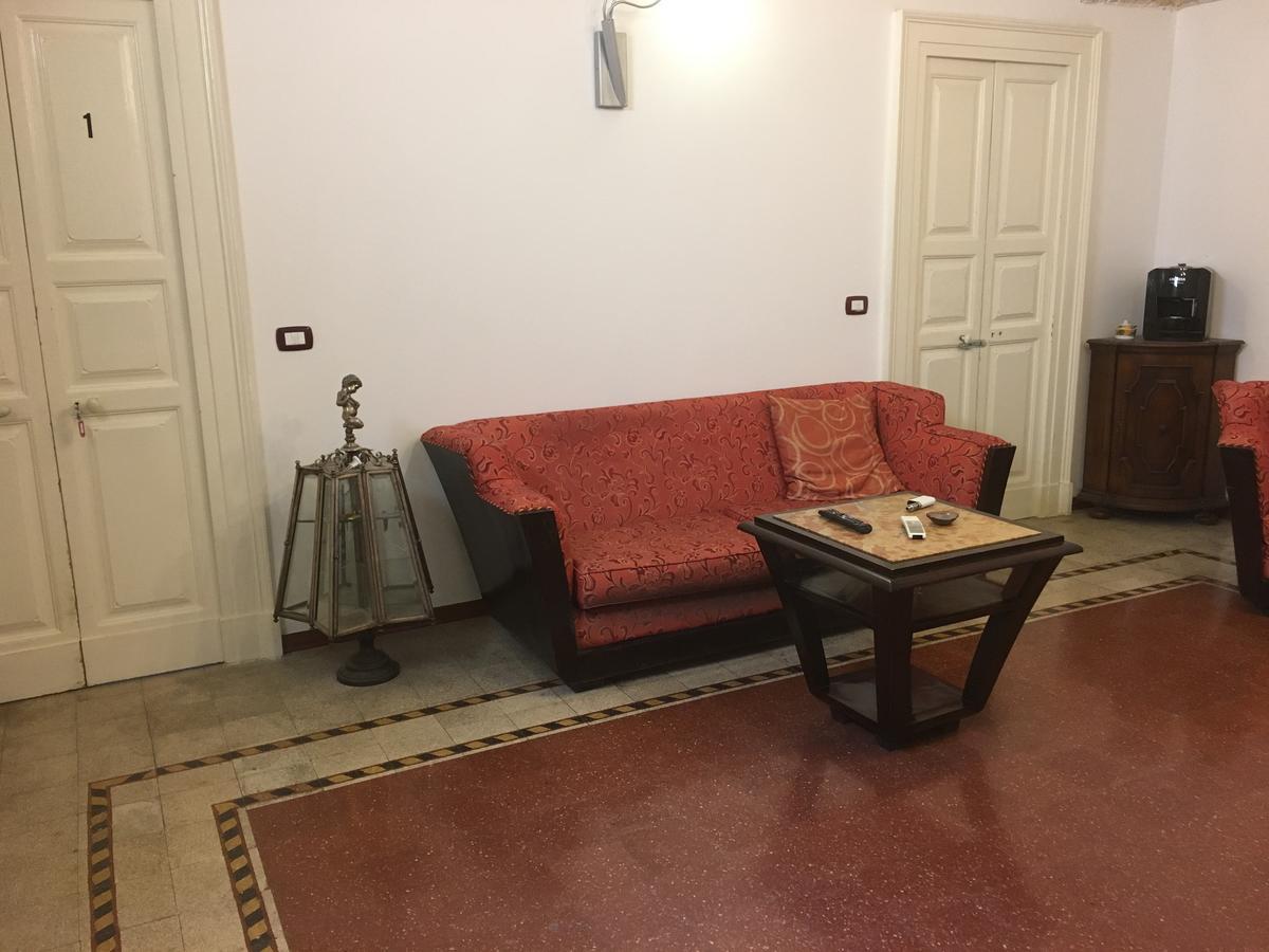 Stelmalu' Hotell Novoli Exteriör bild
